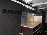 Rampe d'éclairage pour véhicules utilitaires