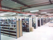 Rayonnage fixe papèterie à échelles