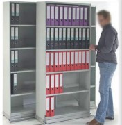 Rayonnage latéral tôlé sur-mesure