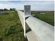 Réflecteur pour glissières métal