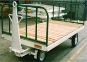 Remorque bagage à plateau tôle d'acier