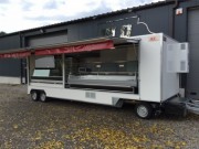 Remorque rôtisserie à protection thermique intérieur
