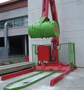 Rouleau compacteur fixe pour déchetterie