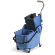 Chariots de ménage ou de collecte