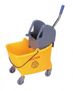 Seau de lavage avec presse et roulettes