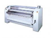 Sécheuse repasseuse à cylindre chauffant