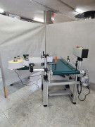 Systeme de pose modulaire pour etiquettes en angle - Sur deux faces perpendiculaires - Moteur pas à pas haute précision