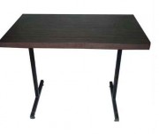 Table de restaurant avec plateau stratifié