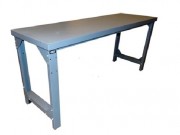 Table de travail en métal