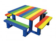 Table pique-nique pour enfants - 950 x 950 mm - sur platines