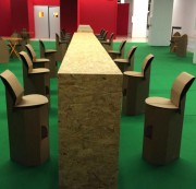 Tabouret de bar en carton