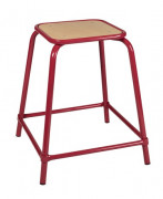Tabouret scolaire carré avec repose pied - Hêtre multiplis - Assise 30 x 30 cm - Hauteur 59 cm