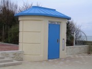 Toilette public simple en inox