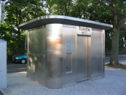 Toilettes exterieures Personnalisés en inox brossé