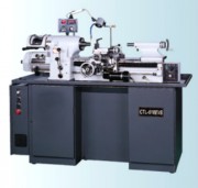 Tour à fileter auto - Vitesse de broche : de 135 à 4000 tours/min