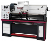 Tour à métaux avec boîte d’avances souple