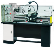 Tour de précision avec lampe de travail et système de refroidissement