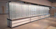 Vitrine en acier et verre